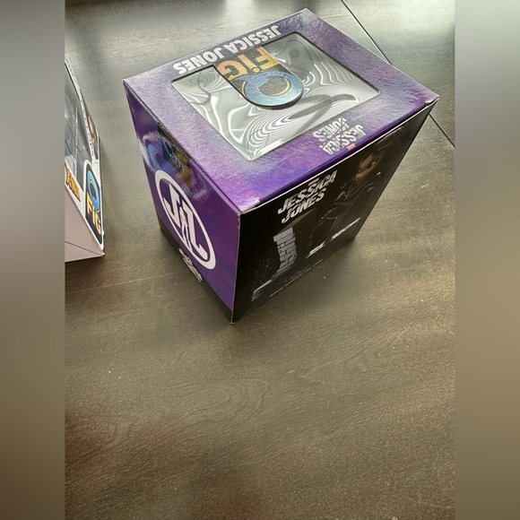 Action Figures. QFig and MiniCo - Picture 3 of 8